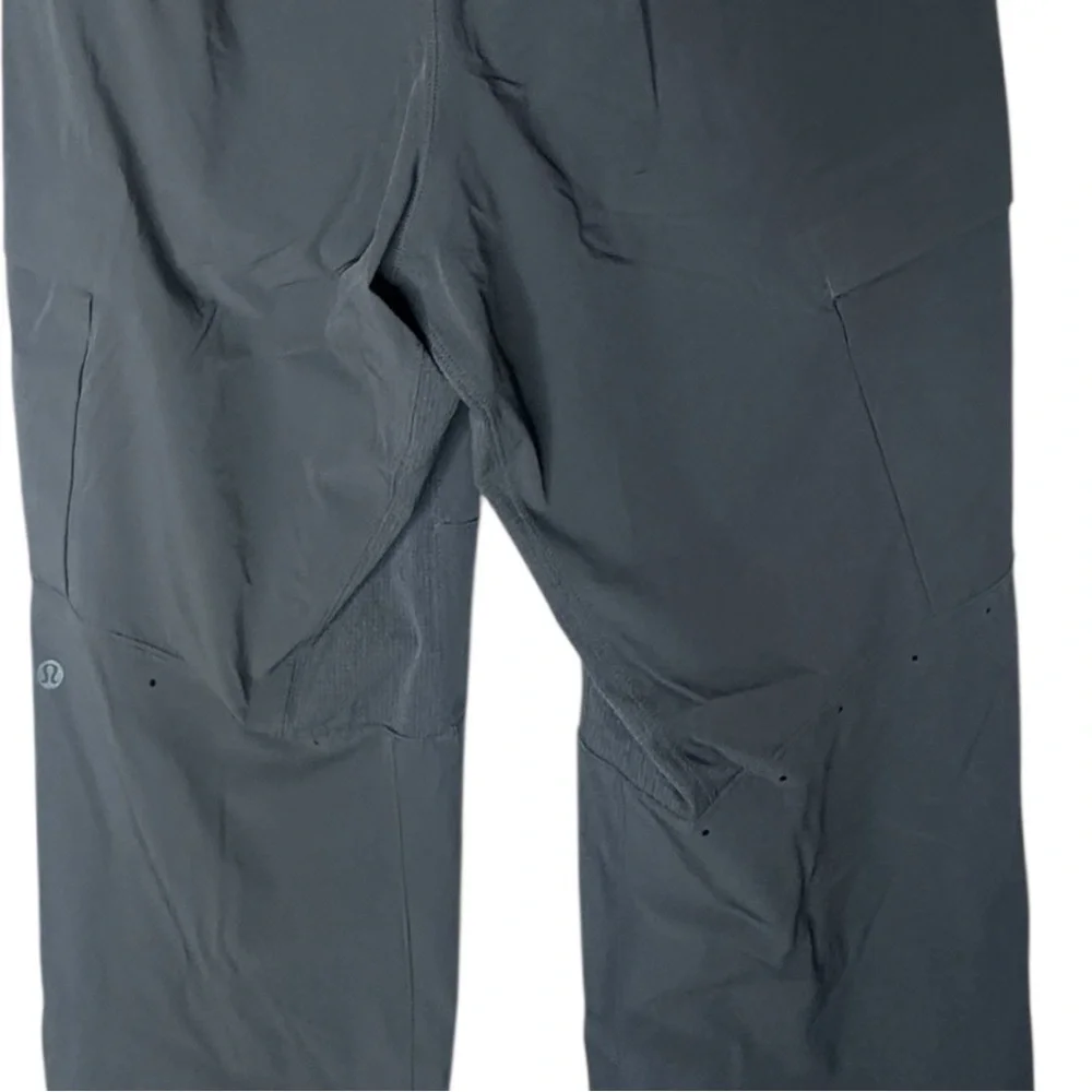 Lululemon Outdoor Training Pants Size 33
